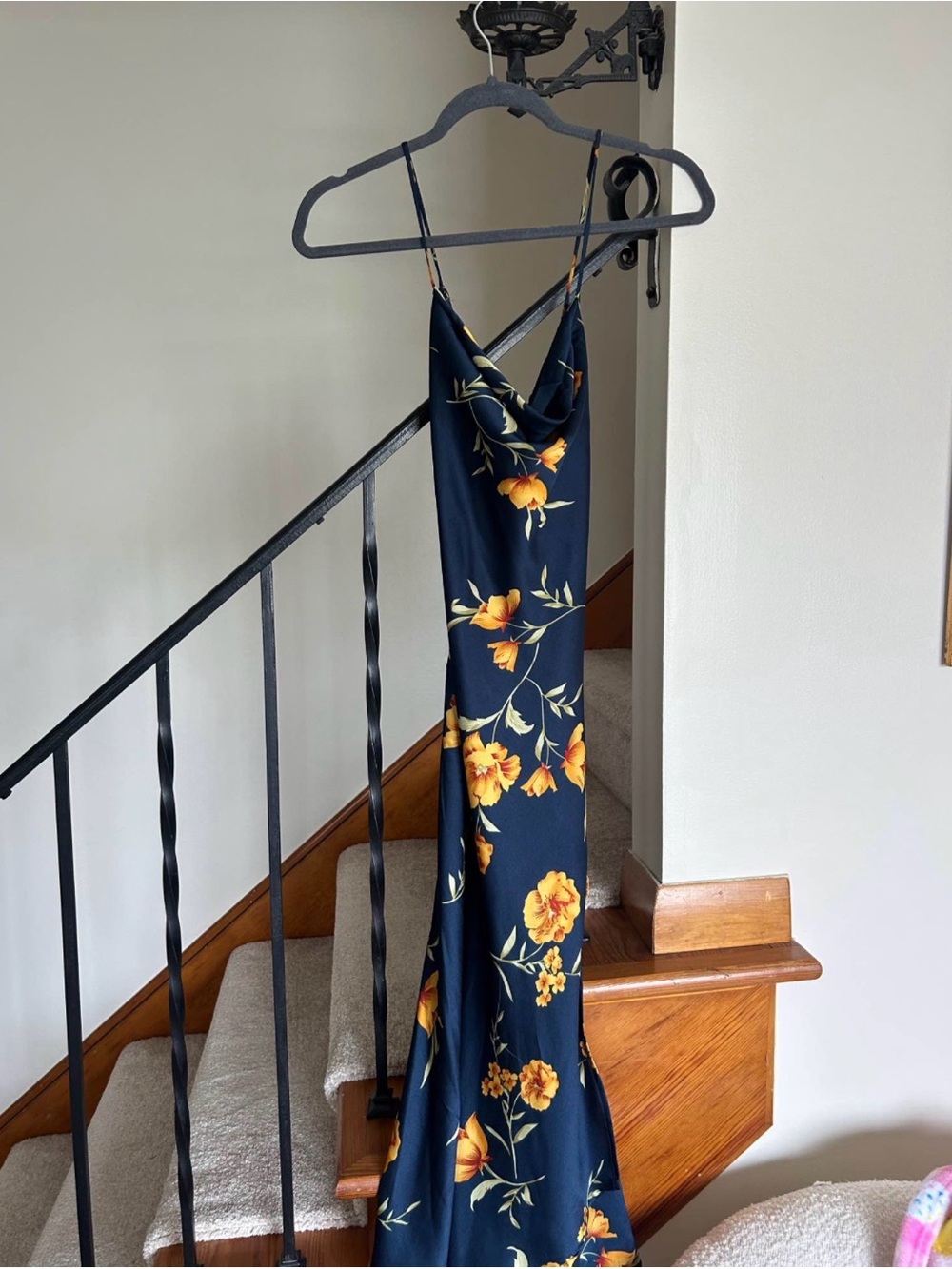 ASTR GAIA DRESS - Picture 4 of 6
